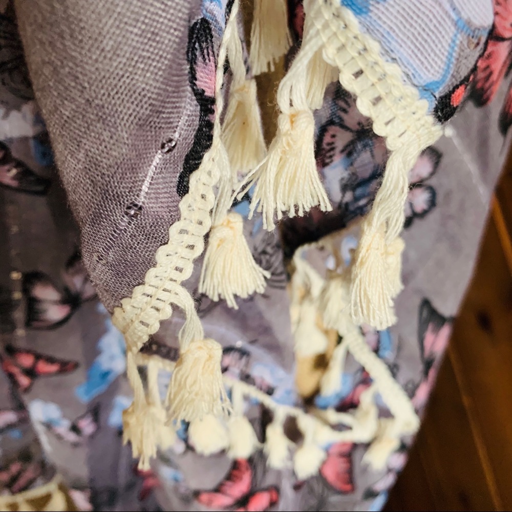 Kimono Wrap/Cover-up w/Butterfly Pattern - Picture 4 of 6